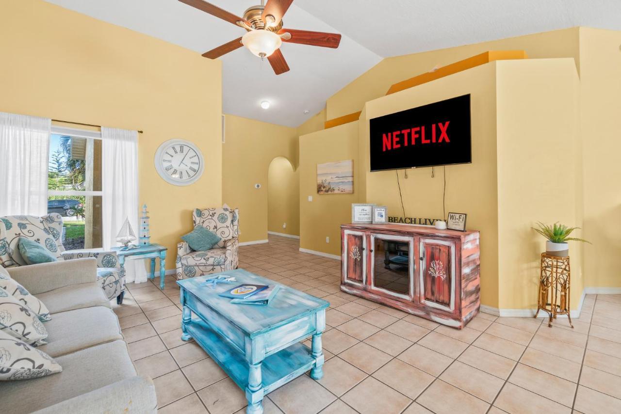 Heart Of The Waves - 3Br & 2Ba Beach Retreat - New Hot Tub - Outside Patio With Grill & Seating, Steps To Fun! Melbourne Luaran gambar