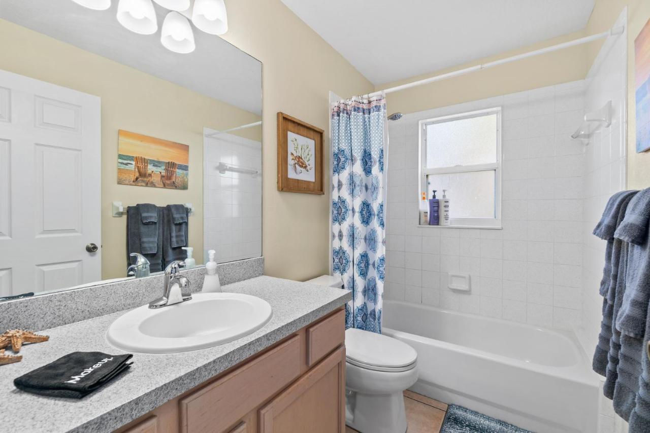 Heart Of The Waves - 3Br & 2Ba Beach Retreat - New Hot Tub - Outside Patio With Grill & Seating, Steps To Fun! Melbourne Luaran gambar